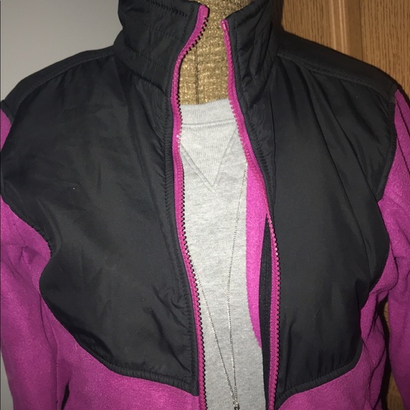 Columbia Jackets & Blazers - Small Purple Columbia light jacket with black